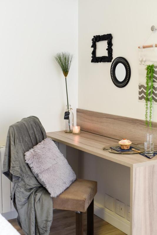 Apartamento Apto De Luxo, 3 Suites, 1 Master E 2 Americanas, Centro 300mtos Rua Coberta, *